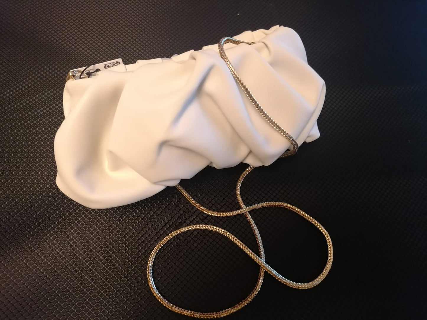 Ladies white handbag/clutch